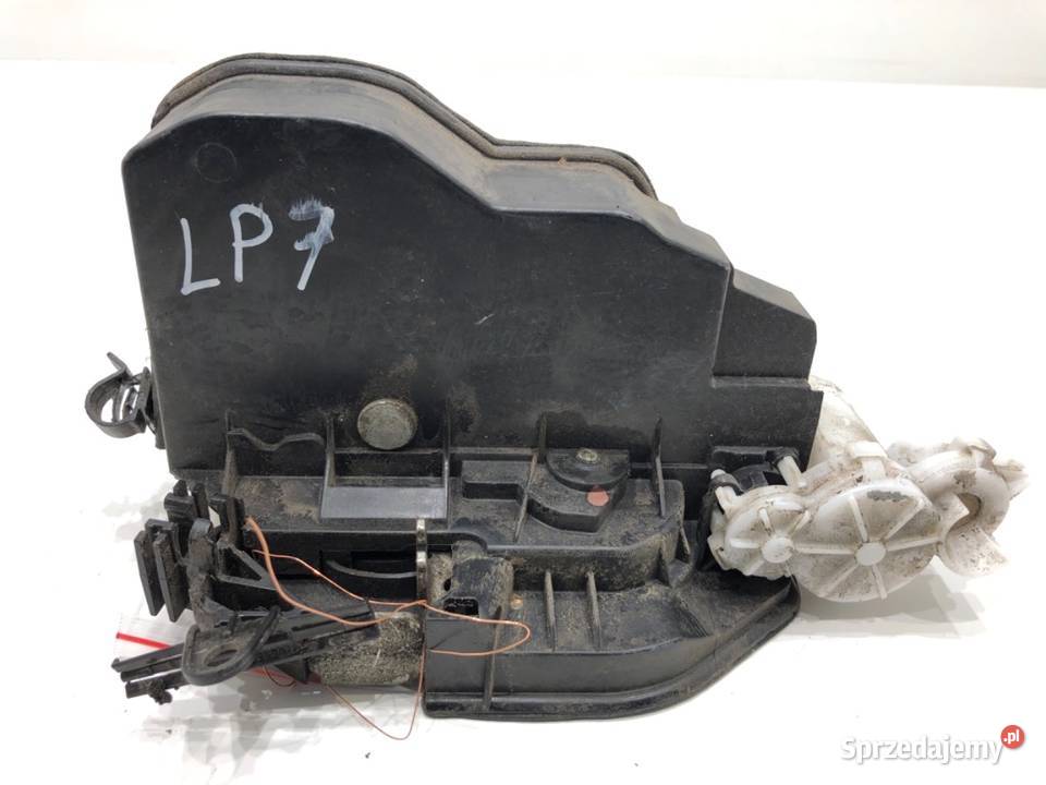 ZAMEK DRZWI LEWY PRZÓD BMW E71 SUV 7202143 0714