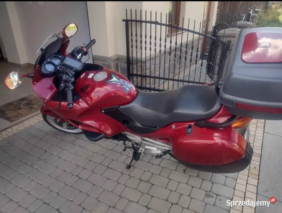 Honda NVT 650 Honda Poronin