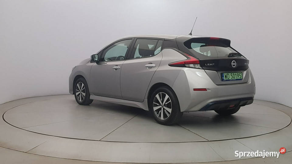 Nissan Leaf 40kWh Acenta Z polskiego salonu Rok produkcji 2022 mazowieckie