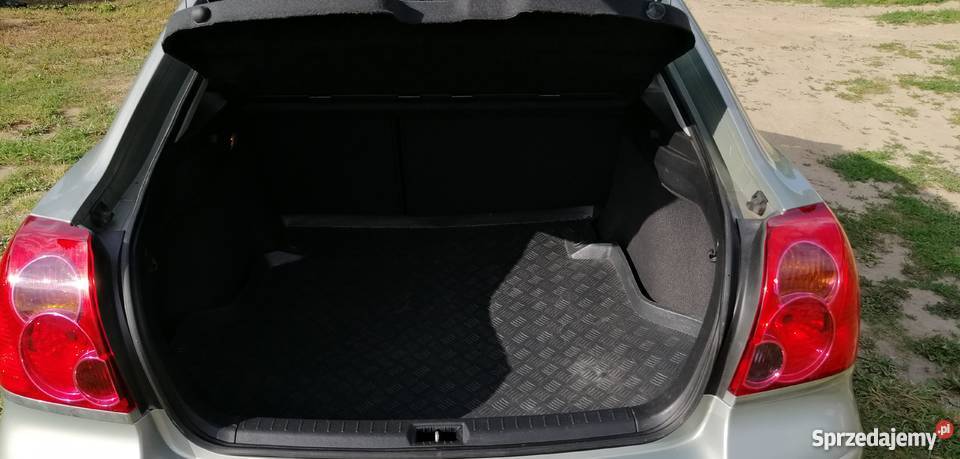 Toyota Avensis 20 VVTi benzyna liftback 2004 4/5 Bydgoszcz