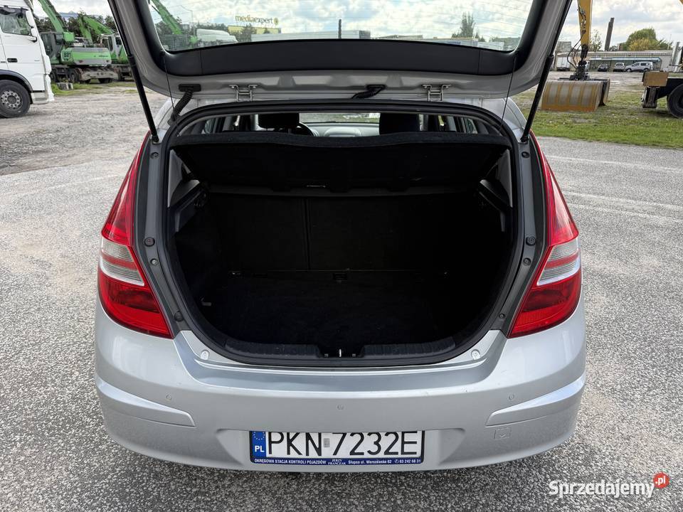 Hyundai i30 14 BENZYNA Zarejestrowany Długie ASR (kontrola trakcji) Konin