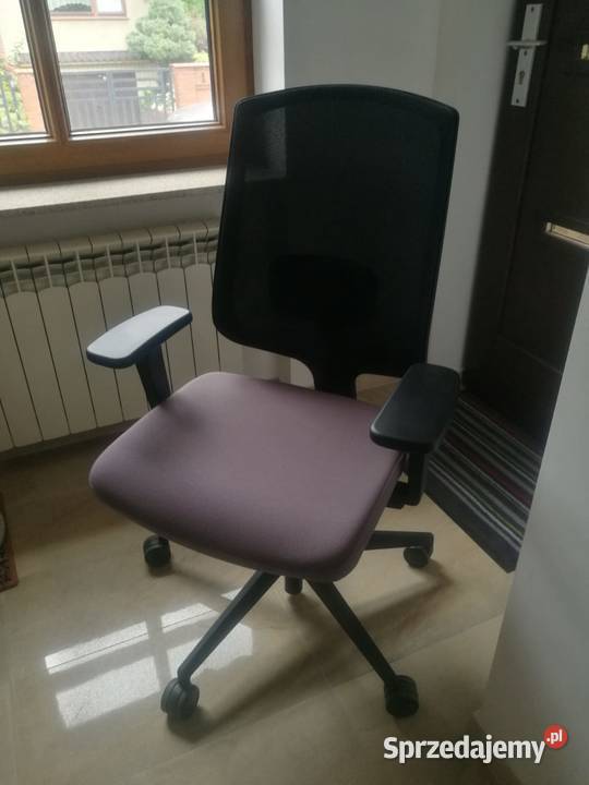 Fotel biurowy obrotowy z regulacją Biuro Katowice
