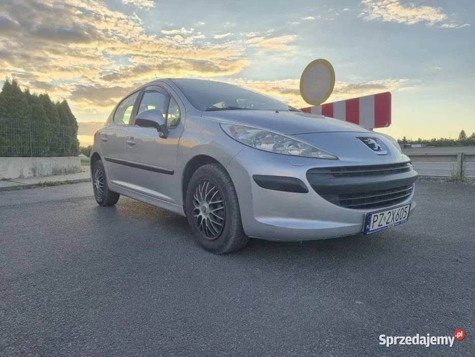 Peugeot 207 14 vti 95 koni 2008r 190 przebiegu Poznań