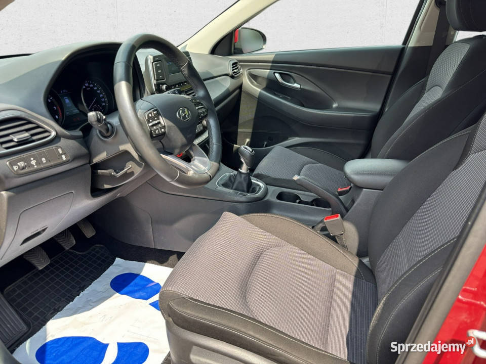 Hyundai i30 15 DPI Classic Z polskiego salonu Warszawa