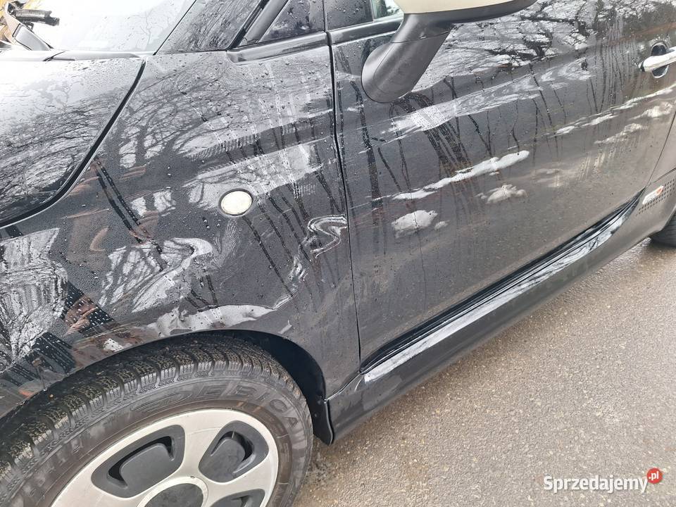 Fiat 500e uszkodzony