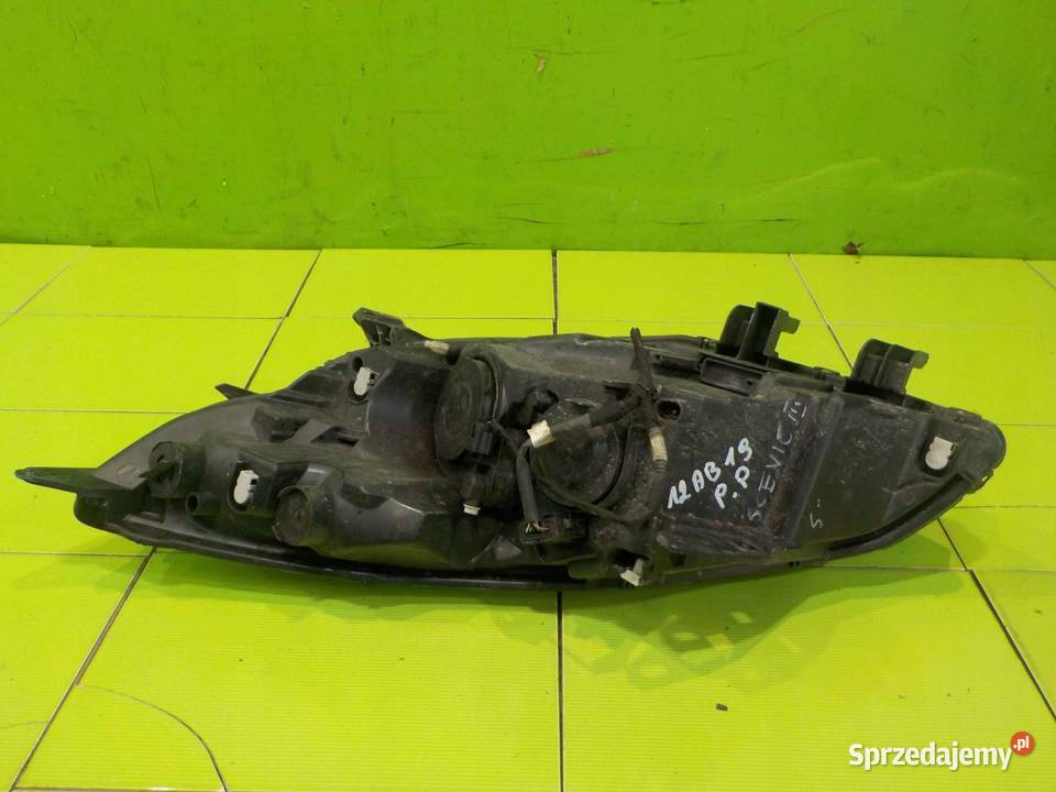 RENAULT GRAND SCENIC III 11r lampa prawa przod