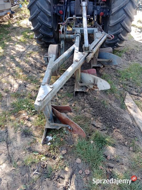 Sprzedam pług 3 skibowy w stanie Luboszewy