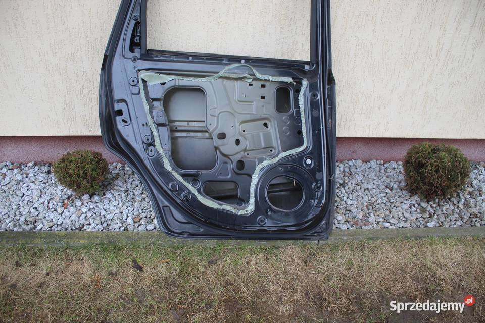 DRZWI LEWY TYŁ TYLNE Z11 NISSAN NOTE E11 wielkopolskie