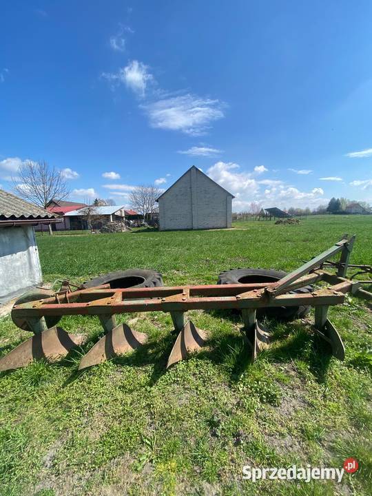 Pług piecioskibowy uszkodzony Zamość