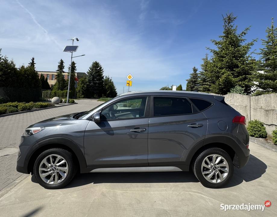 Hyundai Tucson 20 Benzyna Automat SEL Zadbany automatyczna Lisków