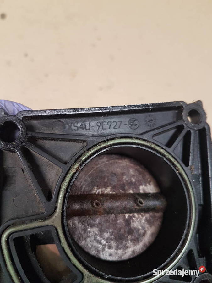 FORD FOCUS 16 16V PRZEPUSTNICA POWIETRZA XS4UBE Turek