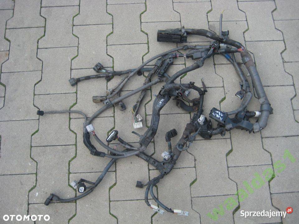 TOYOTA AURIS LIFT 1012 HYBRYDA INSTALACJA osobowe Rakoniewice