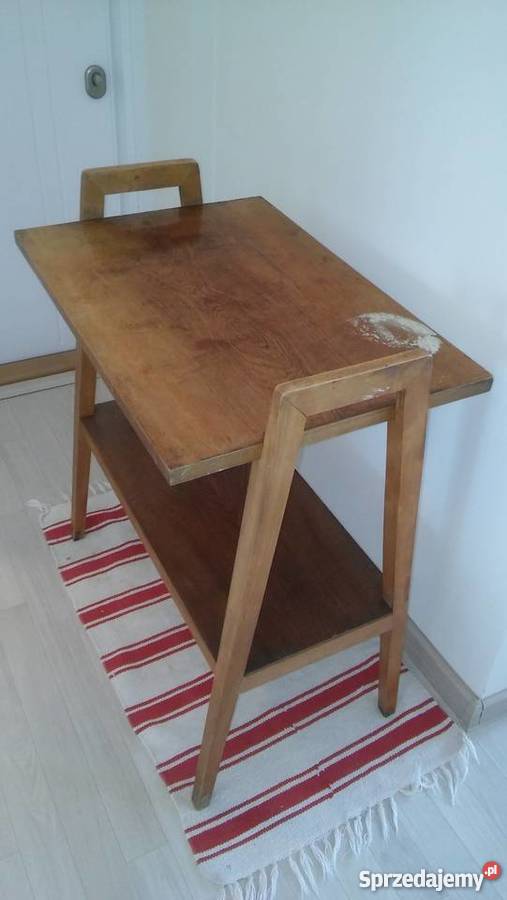 Klasyczne wzornictwo etażerka półka stojąca Gdańsk