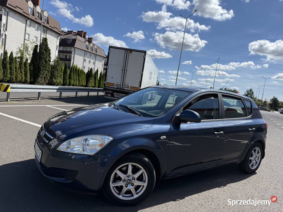 Kia Ceed 14 Benzyna 110 Niski przebieg 108k Cee'd