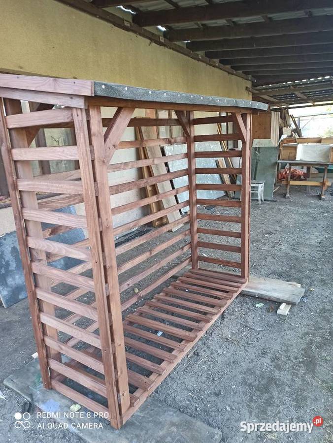 drewutnia składzik na drewno Woźniki sprzedam