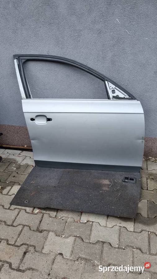 Drzwi prawy przód Audi a4 b8 Ly7g Rok produkcji 2010 Kraków