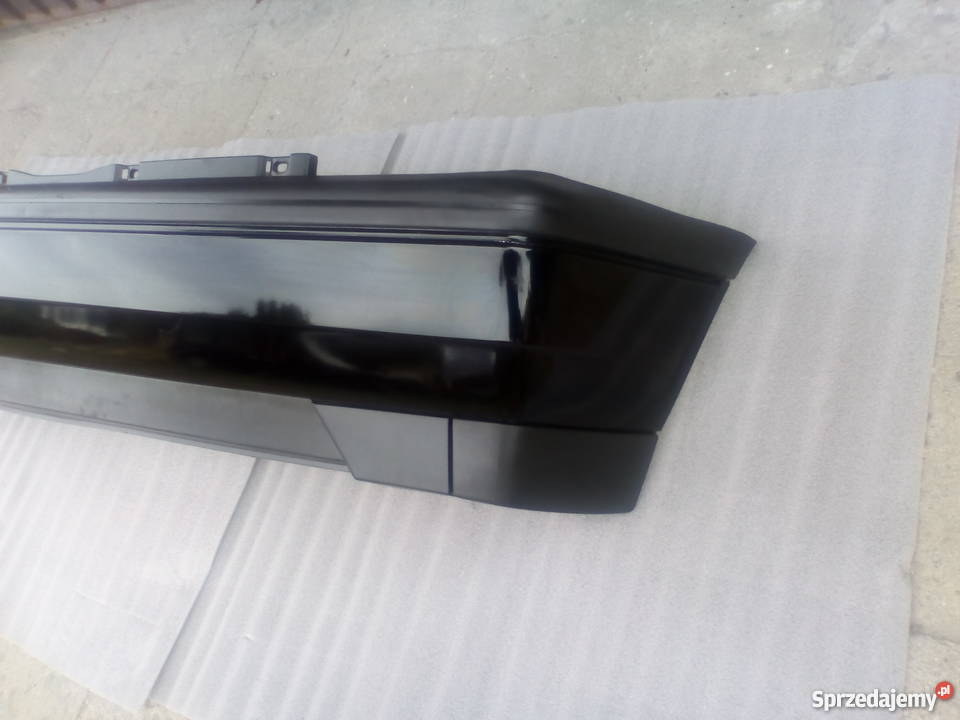 Golf lll tylny zderzak Bukownica