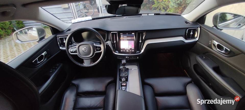 Volvo V60 D4 Inscription 190 Rok produkcji 2020 Biedrusko