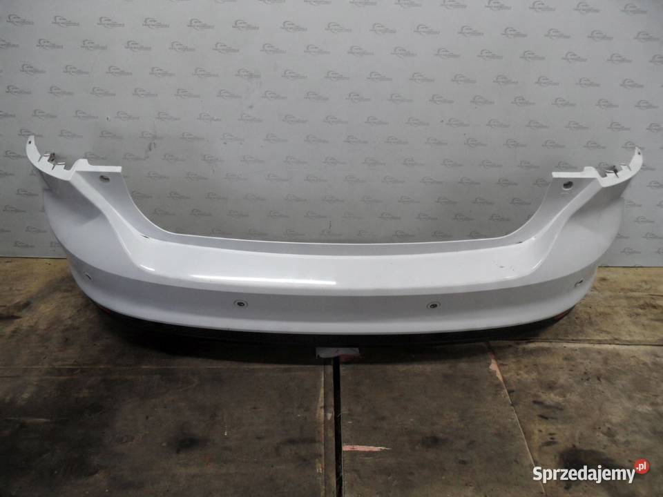 FORD FOCUS MK3 III 12r zderzak tył osobowe