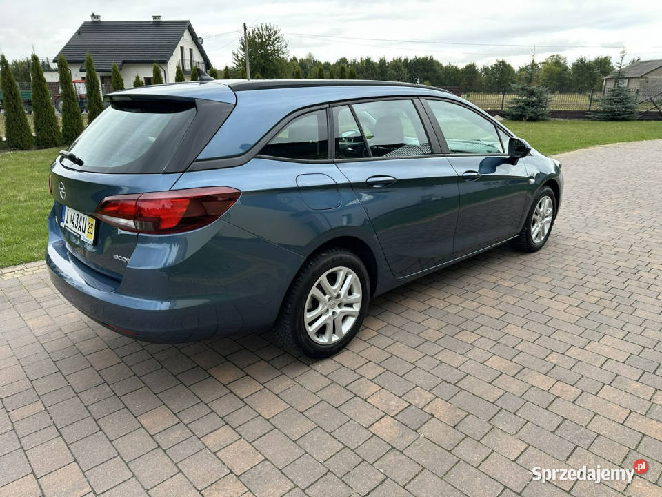Opel Astra K 20152021 światła do jazdy dziennej Lipówki