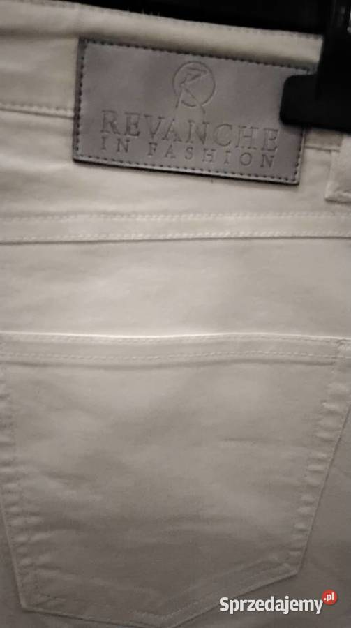Białe Spodnie Jeans Damskie Revanche in Fashion