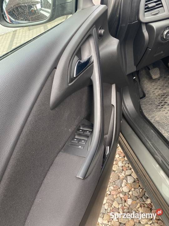 Opel Astra 2017 benzyna gaz jeden właściciel 140KM