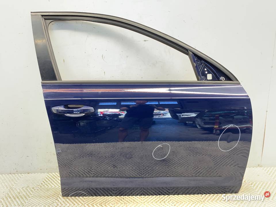 DRZWI PRAWY PRZÓD SKODA OCTAVIA III Hatchback