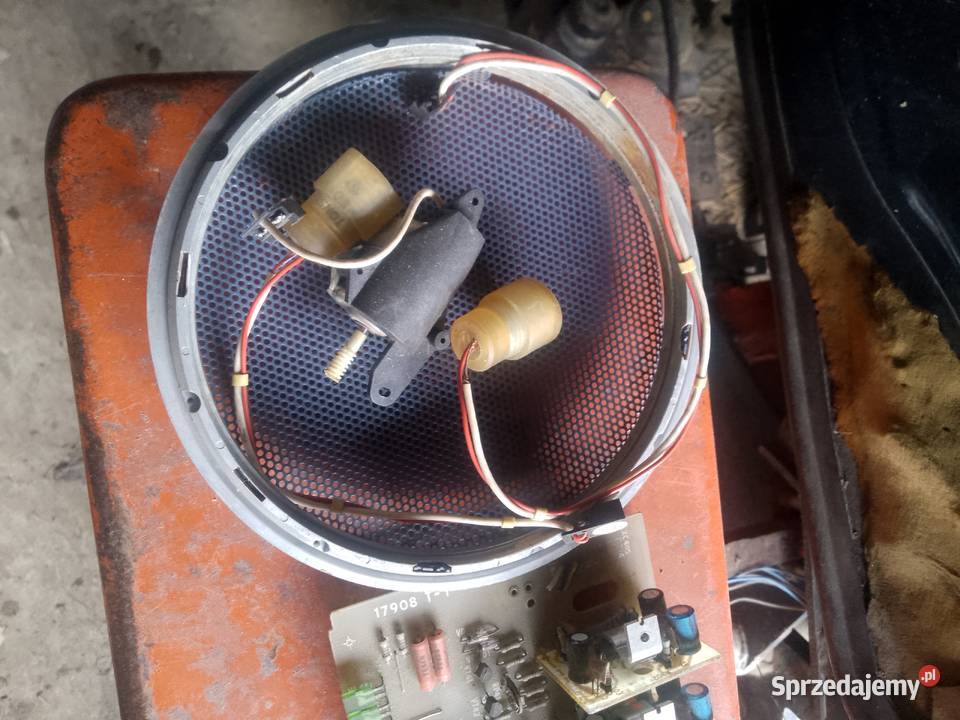 Radiomagnetofon condor czesci sprzedam