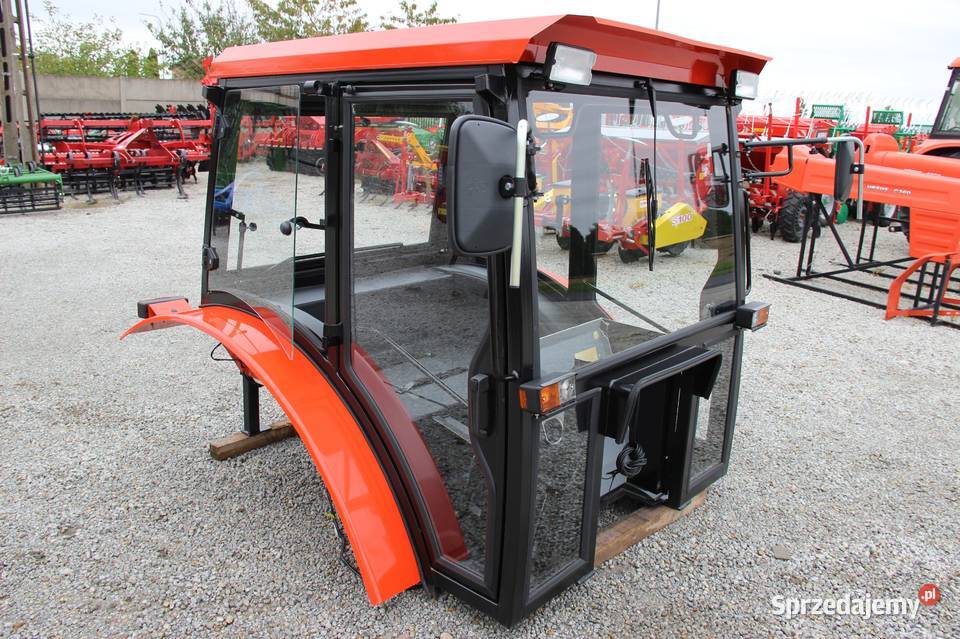 Kabina ciągnikowa do ciągnika MTZ 80 82 kabiny z Rogóźno