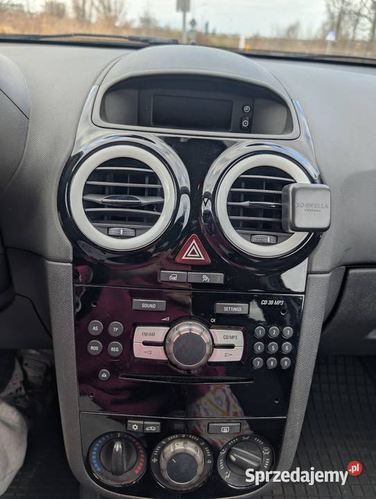 Opel Corsa D 14 Color Edition 17 Black Przebieg Pruszcz Gdański