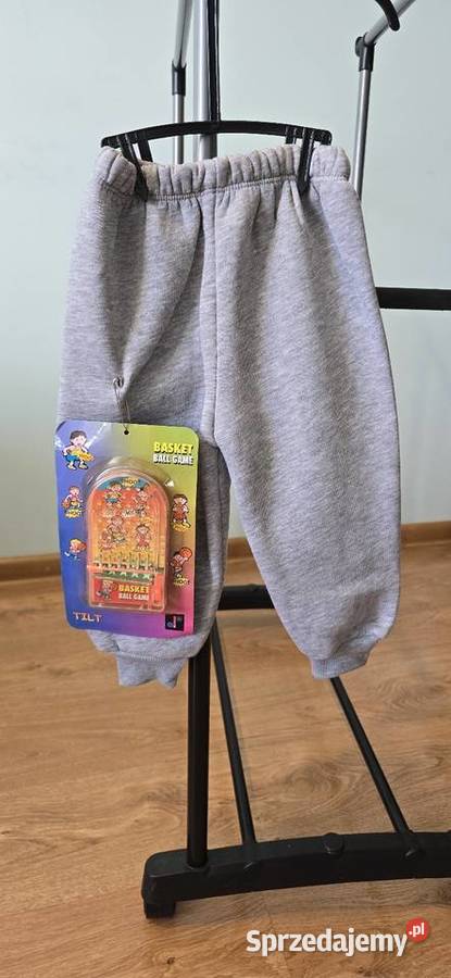 Dresiki dziecięce z Turcji rozmiary 7492