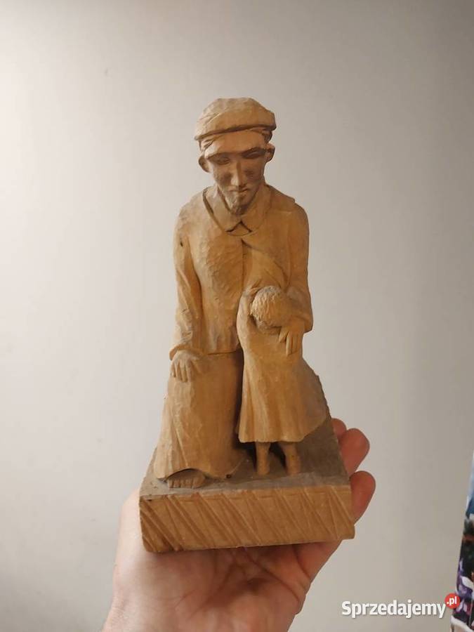 Figurki rzeźbione Baby Górne