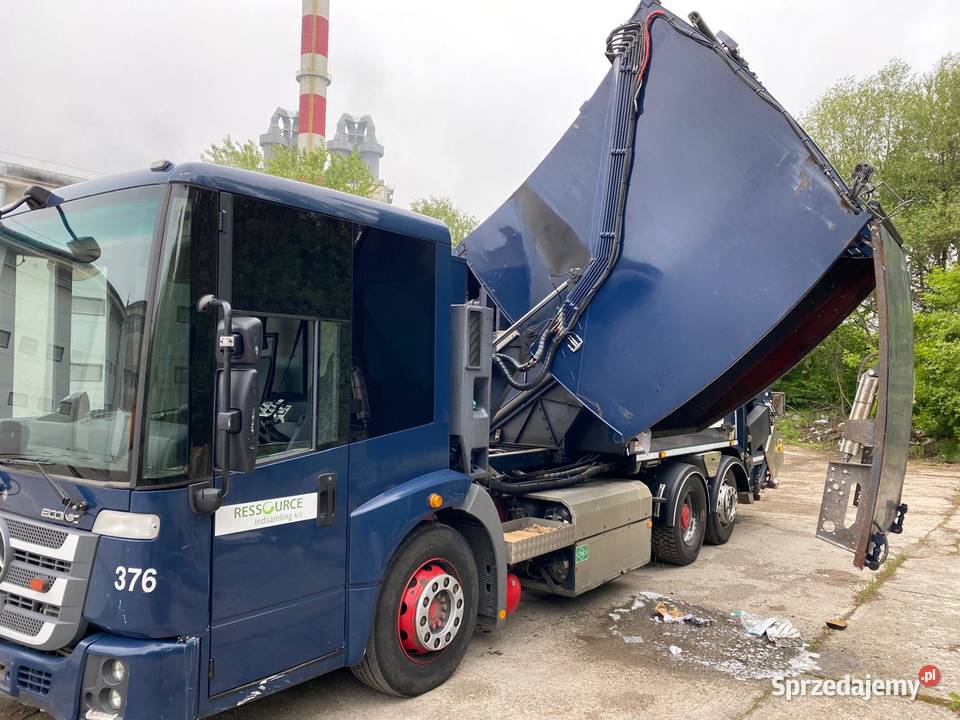 Mercedes Econic śmieciarka na GAZ CNG 3 komory Nowiny