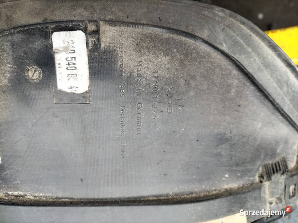 zegary licznik MercedesBenz W202 84570330 wyposażenie elektryczne Kamień sprzedam