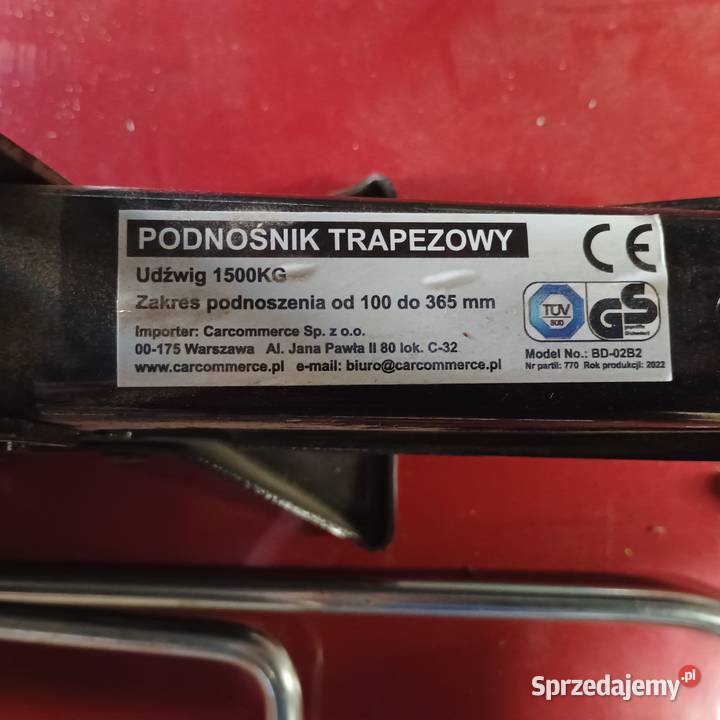 Lewarek podnosnik trapezowy klucz zestaw Bychawa sprzedam