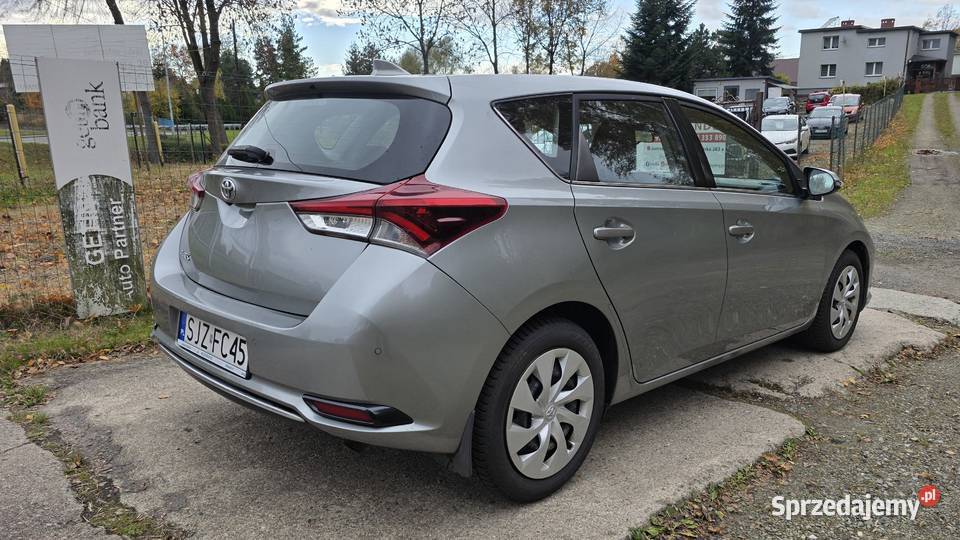 Salon Polska 1 właściciel F VAT 23 czujnik parkowania