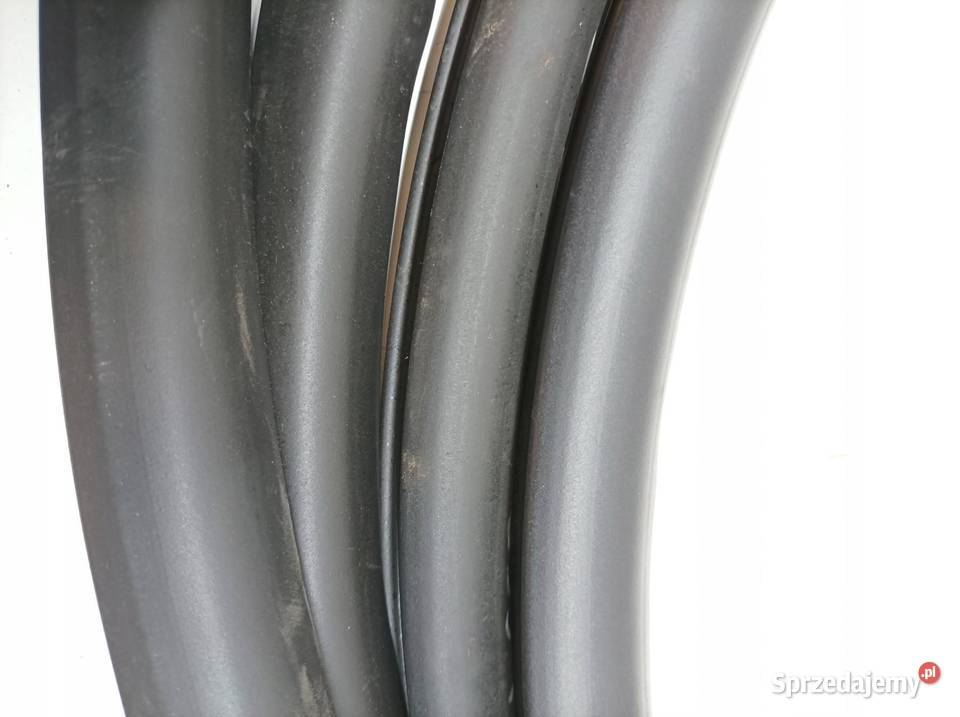USZCZELKA DRZWI LEWY PRAWY PRZÓD KAROSERYJNA KPL świętokrzyskie sprzedam