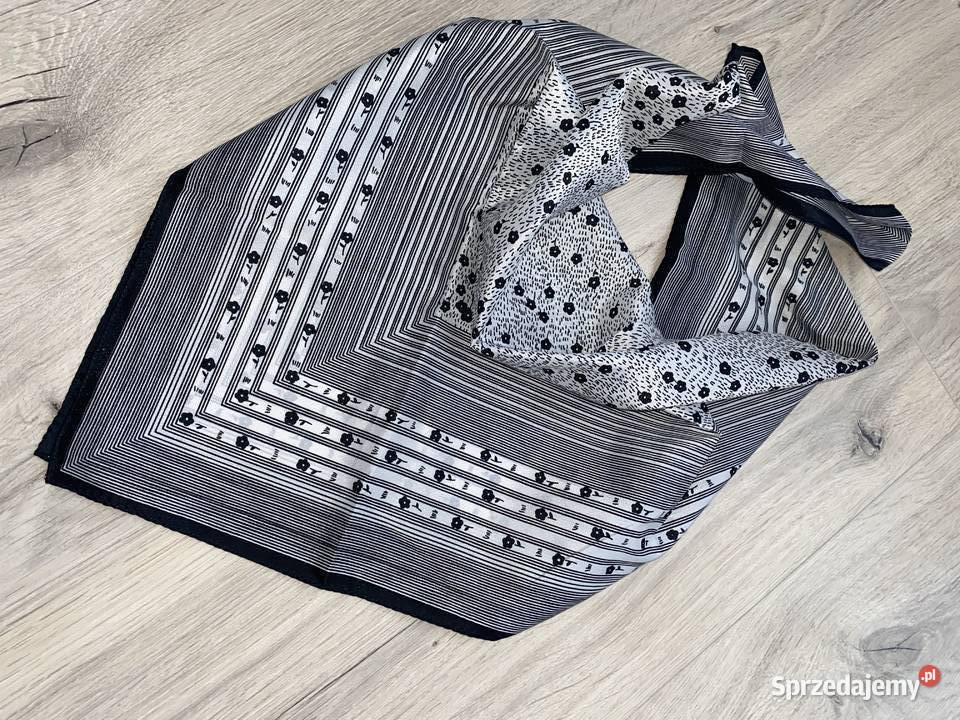 Promod ciekawa apaszka czerń biel kwiatuszki Dla kobiet Bielsko-Biała