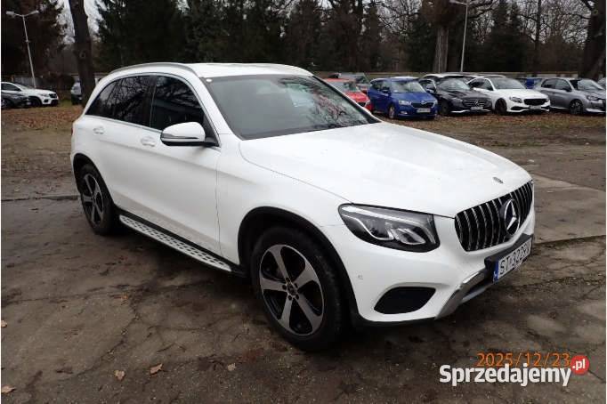 MERCEDESBENZ GLC 2017 199100 ccm 211 nieuszkodzony GLC Warszawa