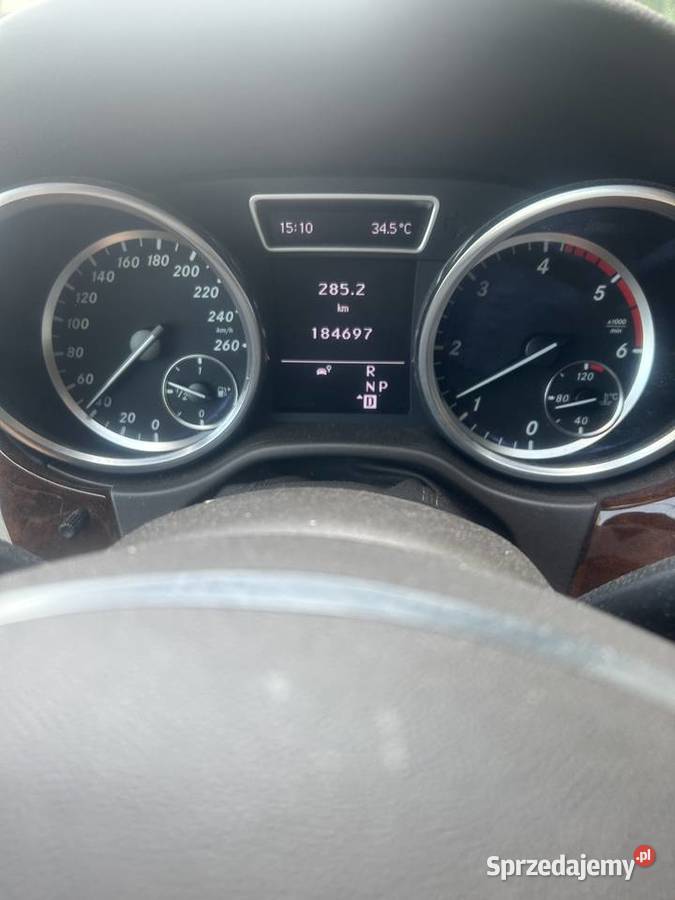 Sprzedam mercedesa ML z małym przebiegiem salon świętokrzyskie Skarżysko-Kamienna sprzedam