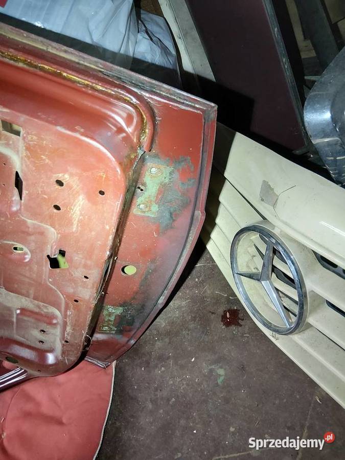 Mercedes 123 Sedan prawe w stanie Przeźmierowo