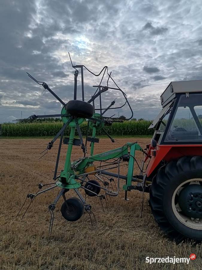 Sprzedam przestrząsarke DeutzFahr kh 355 super Zgrabiarki i przetrząsacze łódzkie