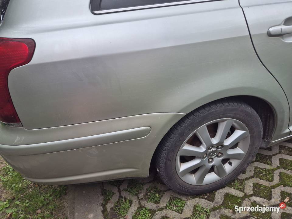 Części Toyota Avensis osobowe Oleszyce sprzedam