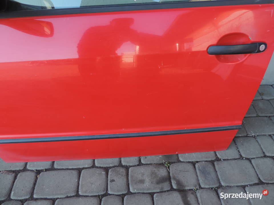 DRZWI LEWE PRZEDNIE SKODA FABIA I HB 5D Rok produkcji 2002