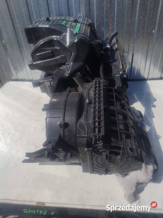 NAGRZEWNICA KIA SPORTAGE III Nagrzewnice Części samochodowe