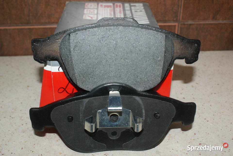 GDB1468 TRW KLOCKI HAMULC RENAULT LAGUNA 01 osobowe Pozostałe Części samochodowe Białobrzegi