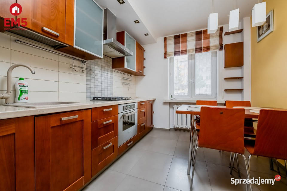 Mieszkanie Białystok 60m2 3 pokoje Rok budowy 1993 sprzedam