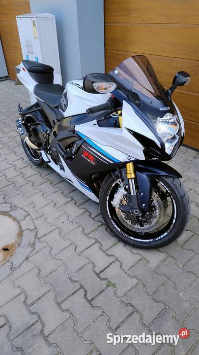 Suzuki GSXR 750 GSXR 2023 150 Tulce