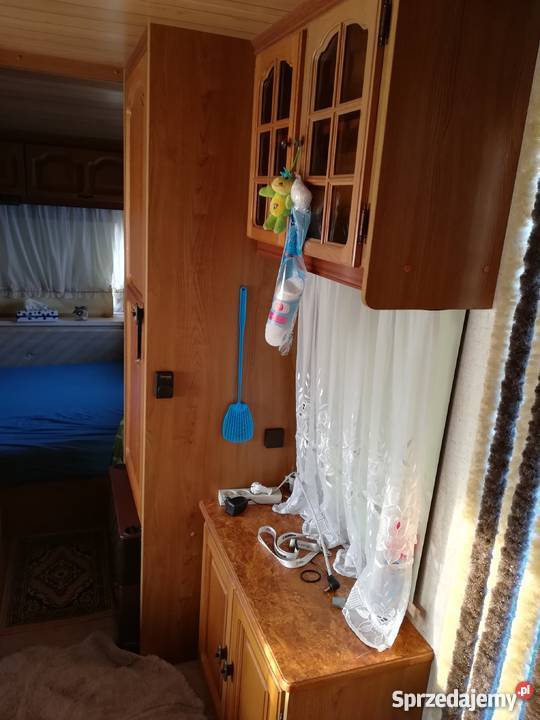 PRYWATNA ZADBANA z PRZEDSIONKIEM Burstner Lux Małdyty