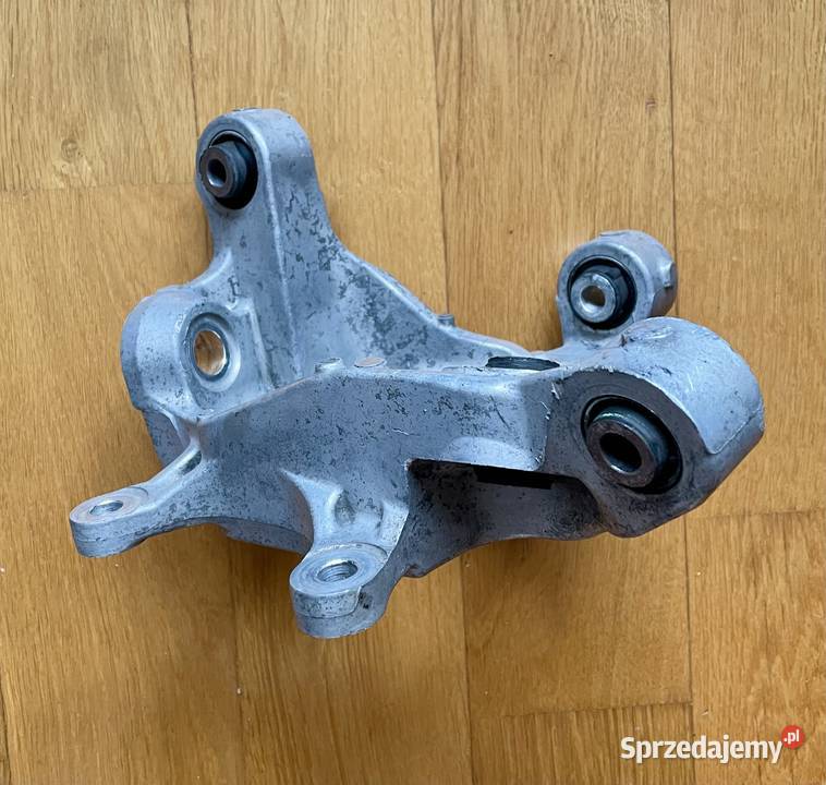 Zwrotnica prawy tył Nissan 370z Lublin